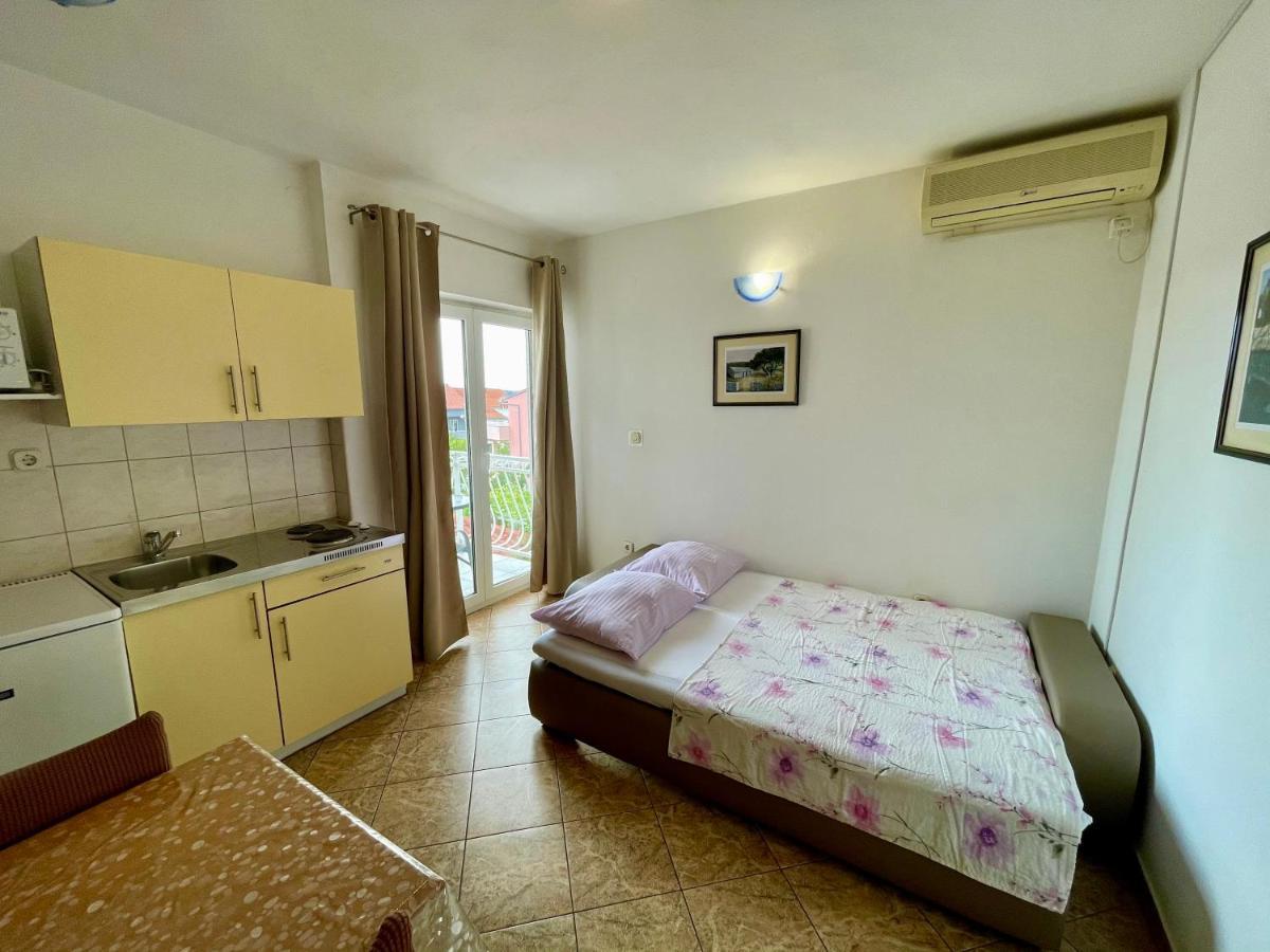 Apartments Sime 希贝尼克 外观 照片