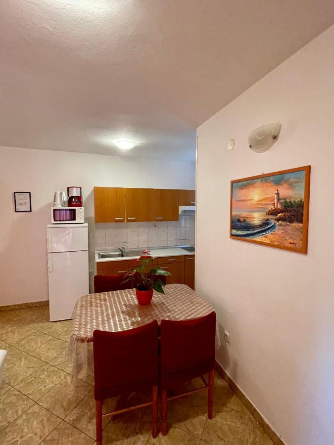 Apartments Sime 希贝尼克 外观 照片